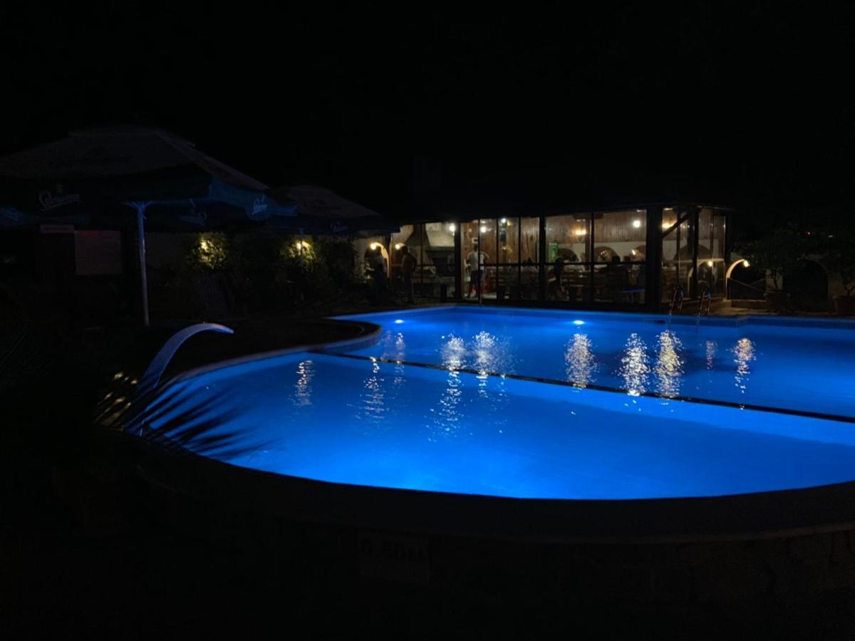 Family Hotel Virgin Ribarica Exterior foto